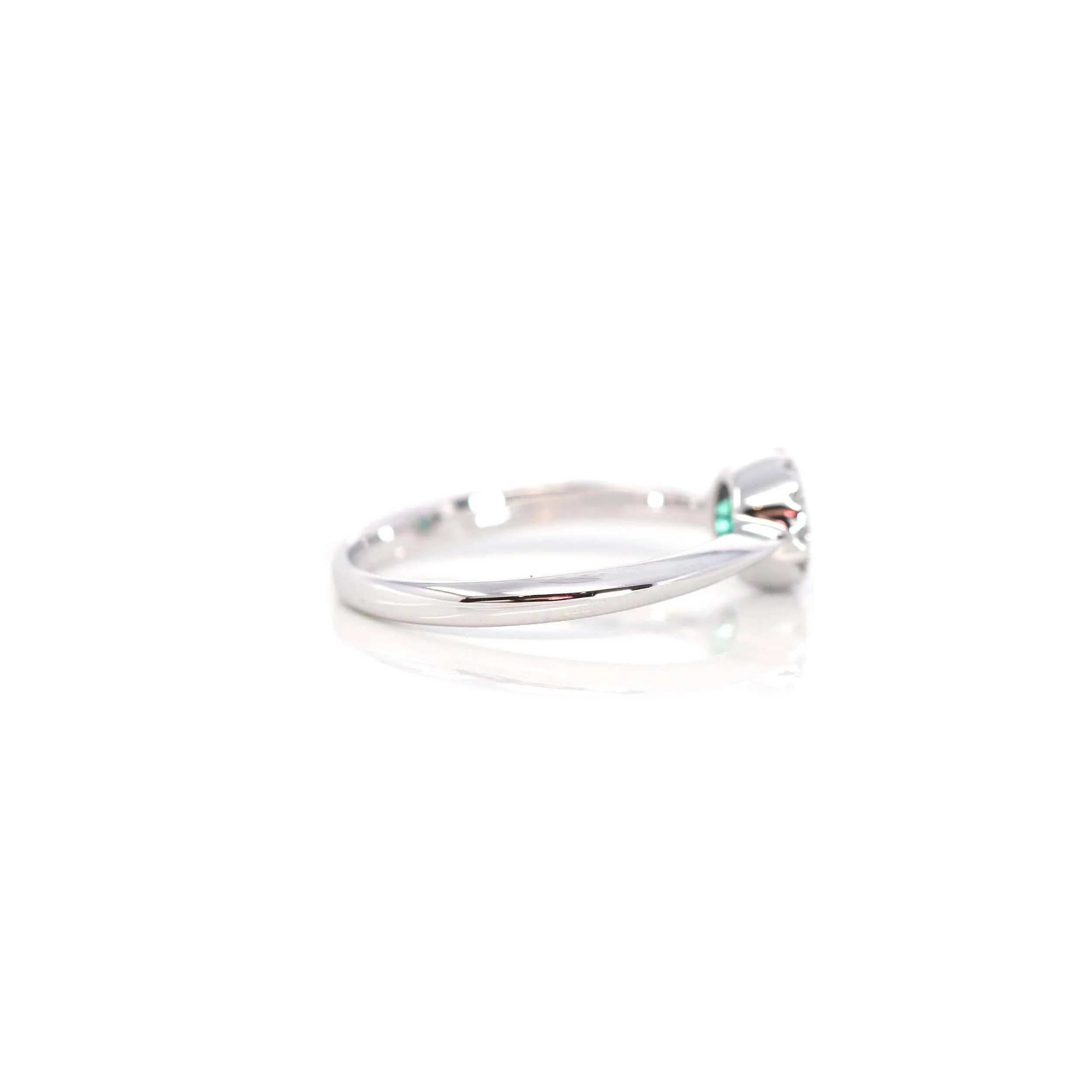 14k White Gold Natural Emerald Ring With Diamond