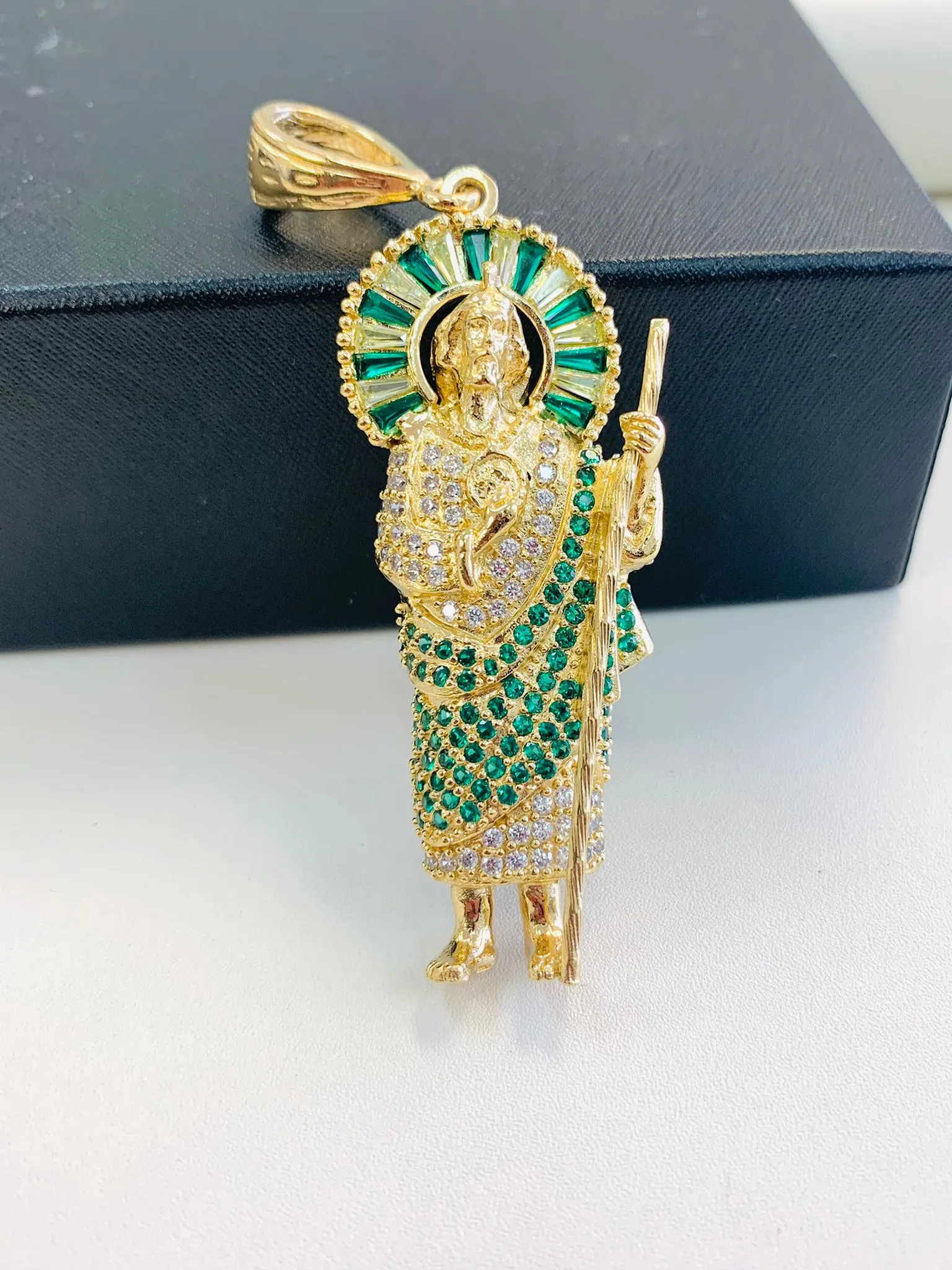 18K Gold Filled San Judas Pendant 2.3x1” 15g / Saint Jude Pendant with Green and Diamond Stones / Dije Medalla de San Judas en Oro Laminado