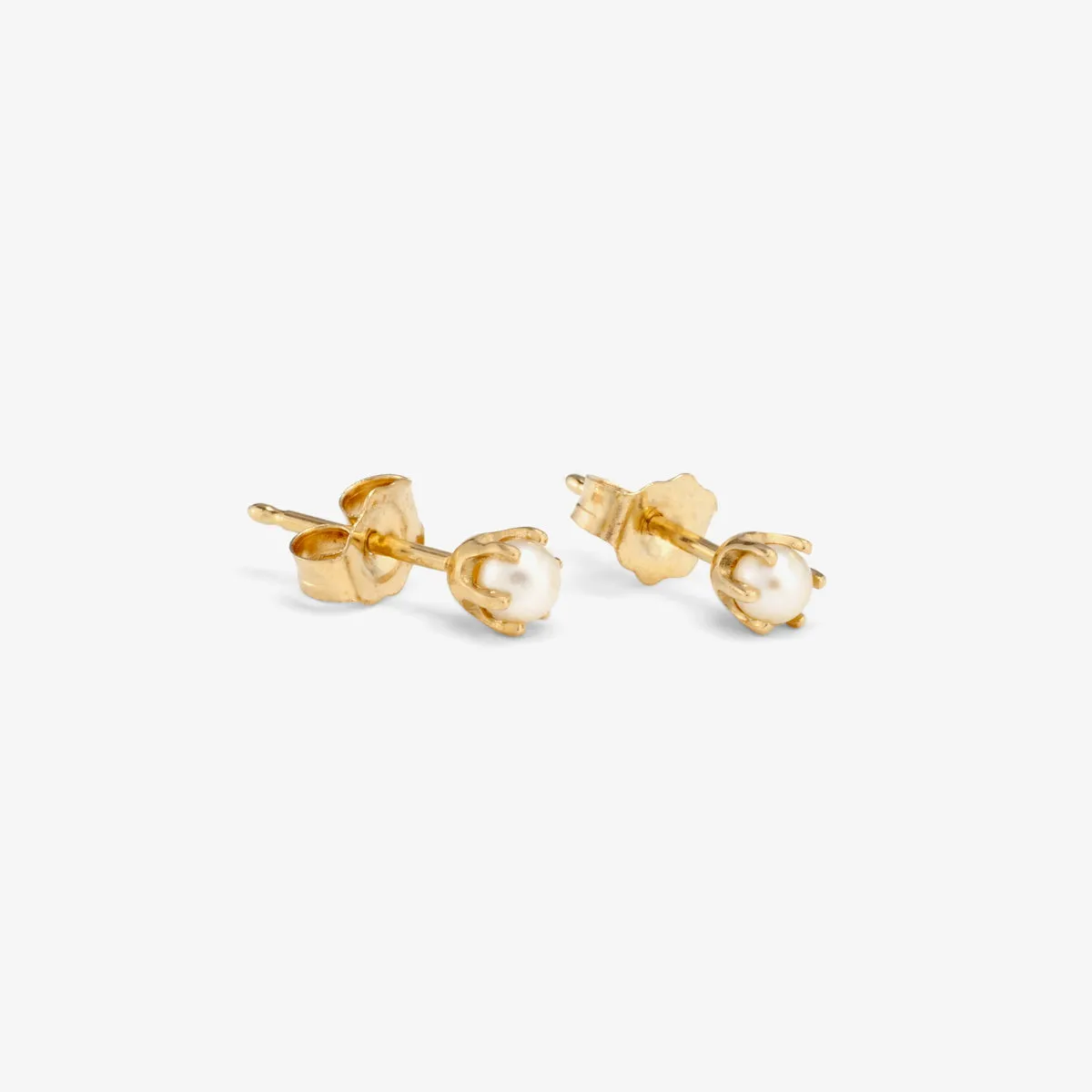 E1902P | 3mm Pearl Studs