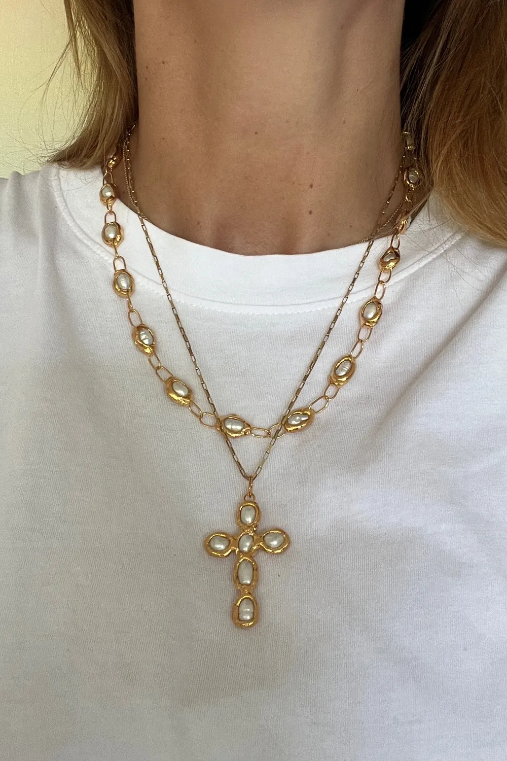 Pearl Chain Necklace in Gold