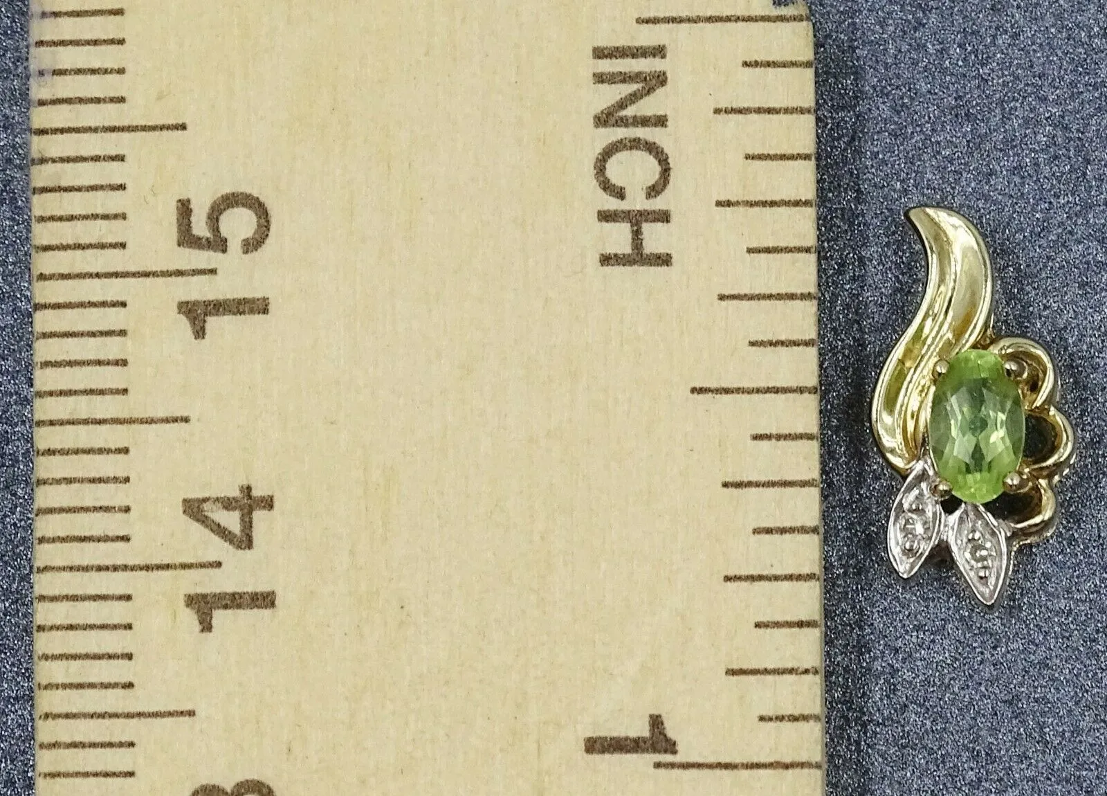 Peridot & Diamond 10ct Yellow Gold Pendant