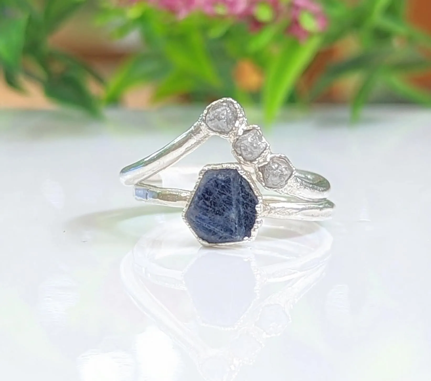 Raw Sapphire & diamond Chevron ring set