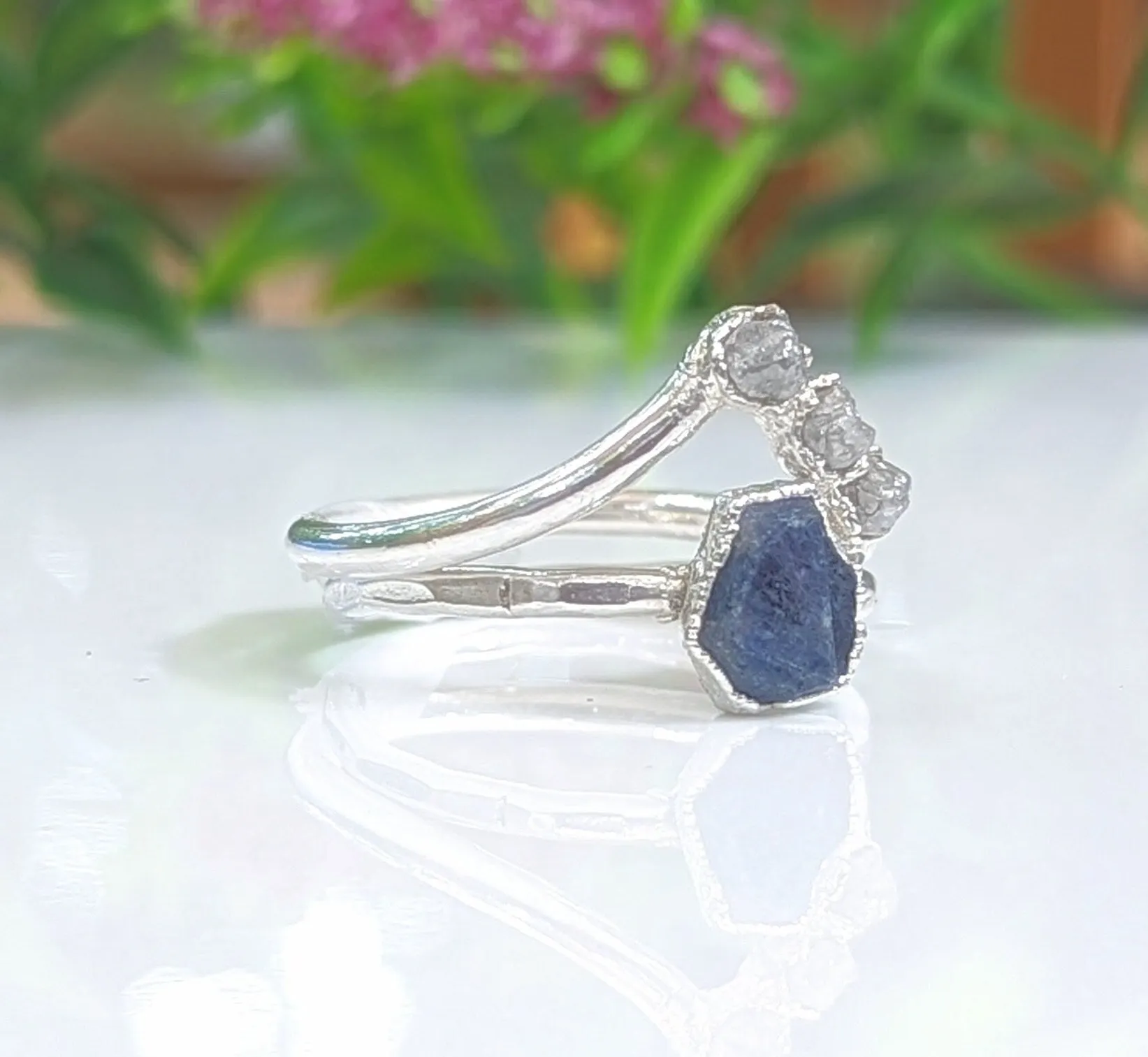 Raw Sapphire & diamond Chevron ring set