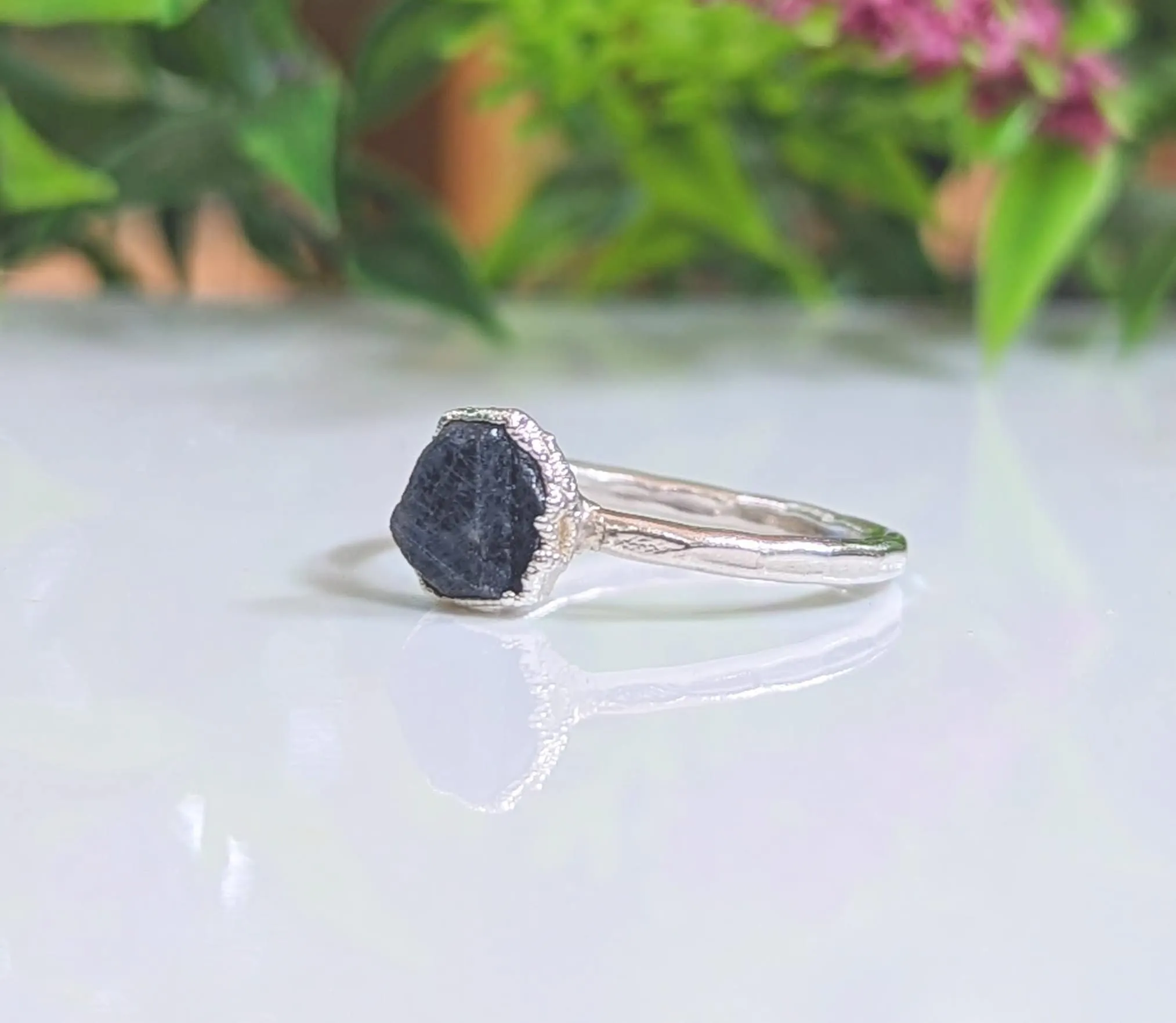 Raw Sapphire & diamond Chevron ring set