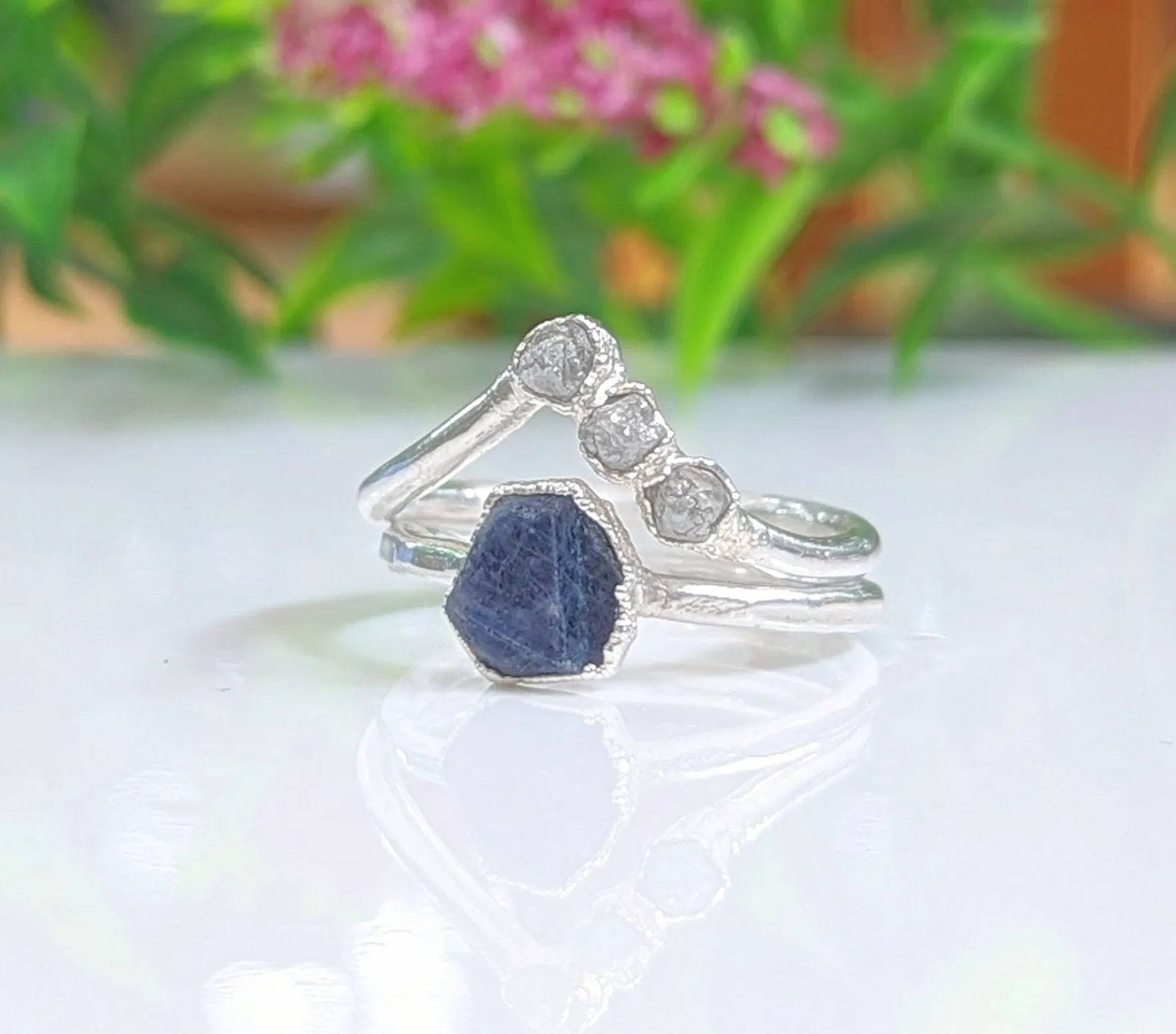 Raw Sapphire & diamond Chevron ring set