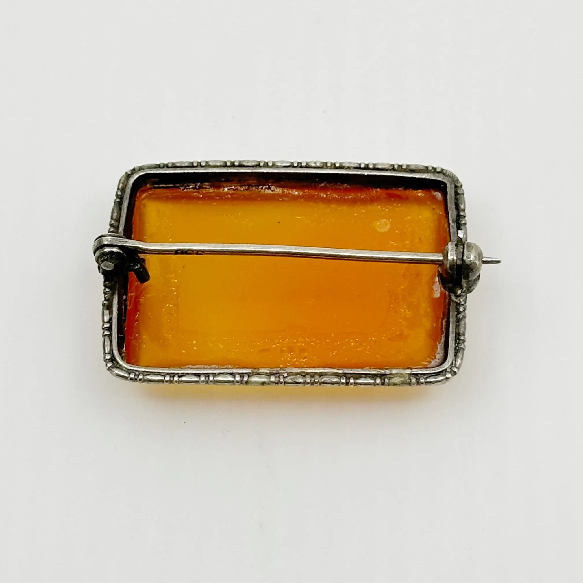 Vintage 800 silver carnelian brooch